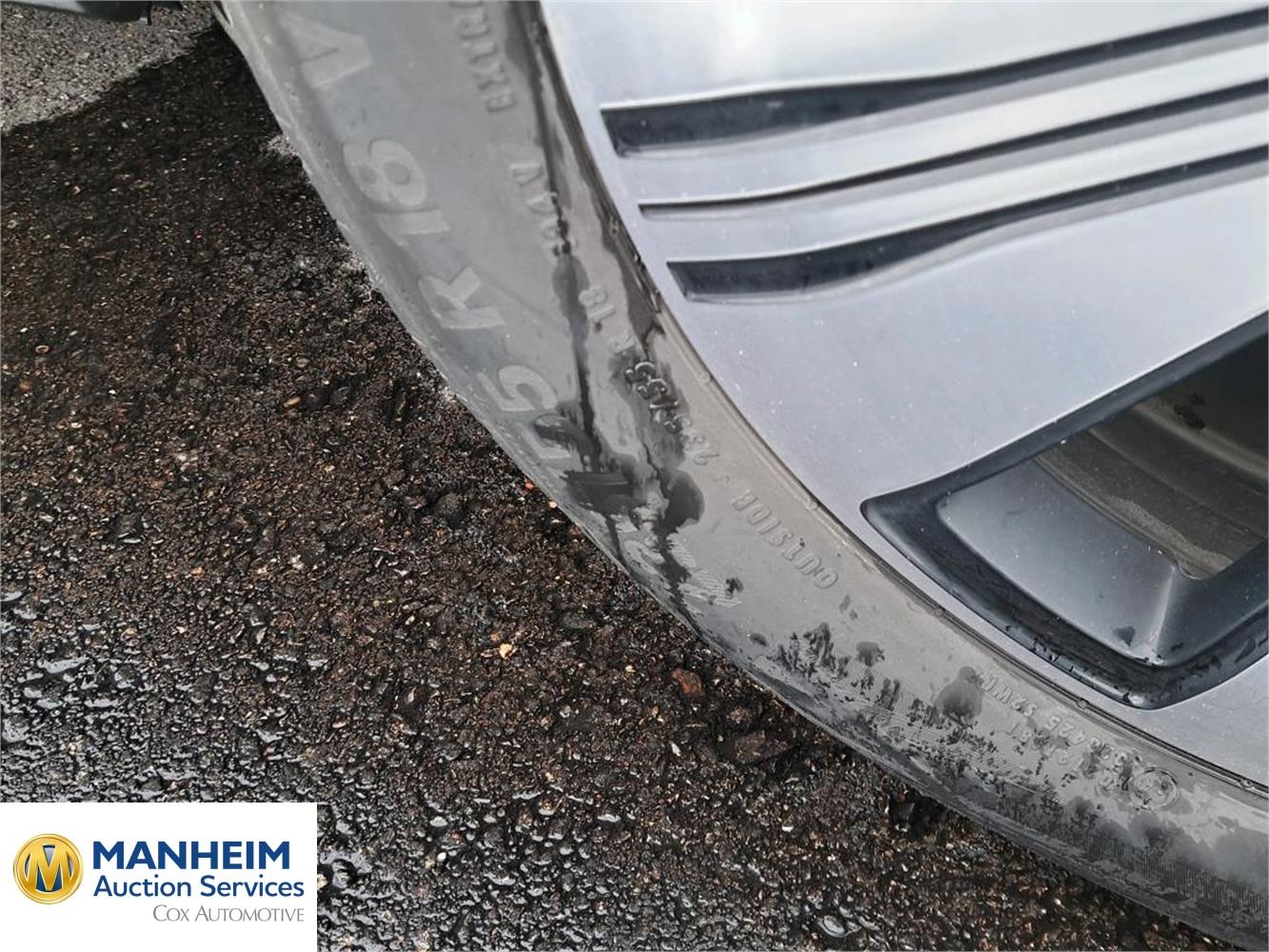 Foto Mercedes Benz EQB 16