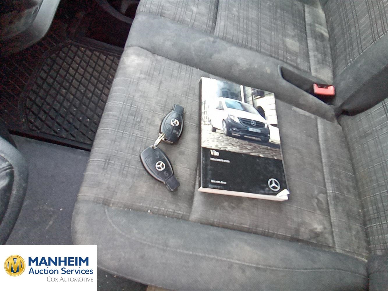 Foto Mercedes Benz VITO 15