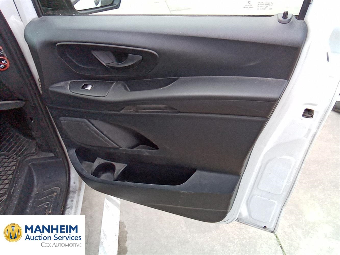 Foto Mercedes Benz VITO 20
