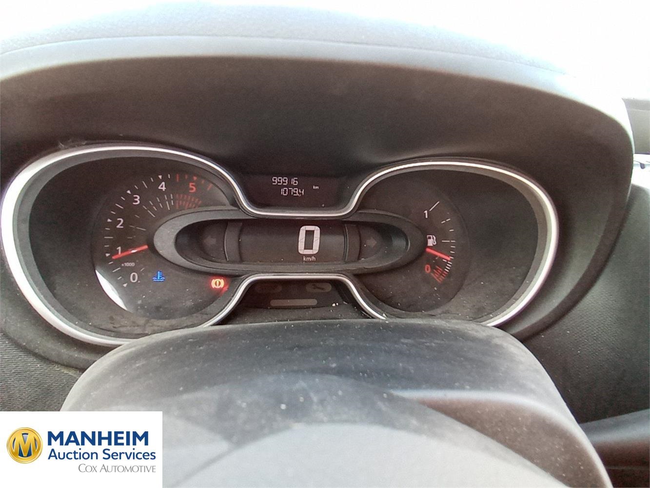 Foto Nissan NV300 8