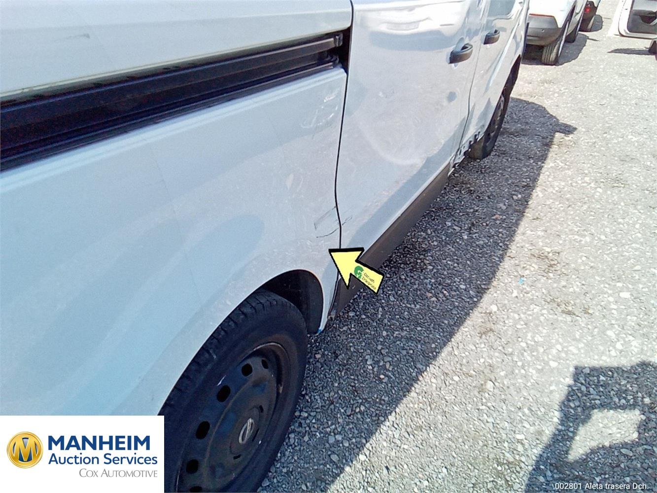 Foto Nissan NV300 11