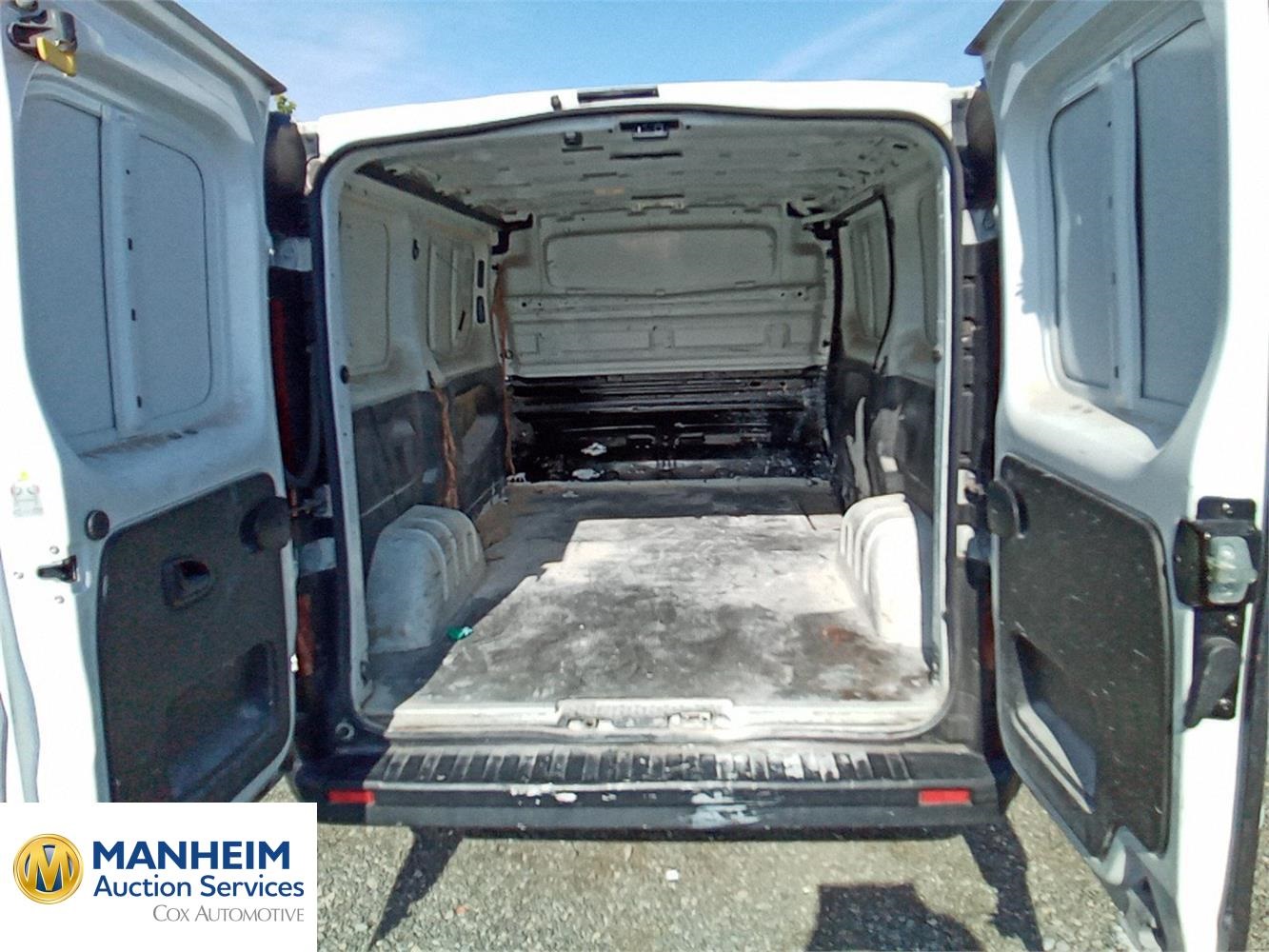 Foto Nissan NV300 41