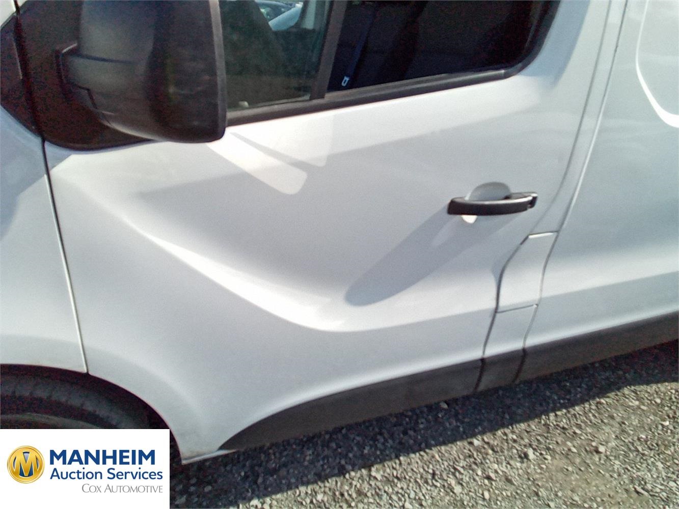 Foto Nissan NV300 51