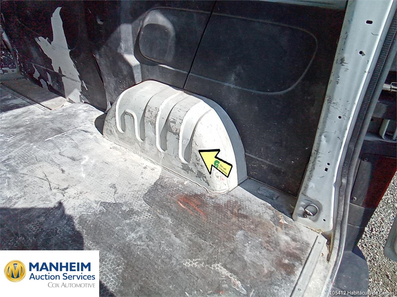 Foto Nissan NV300 90