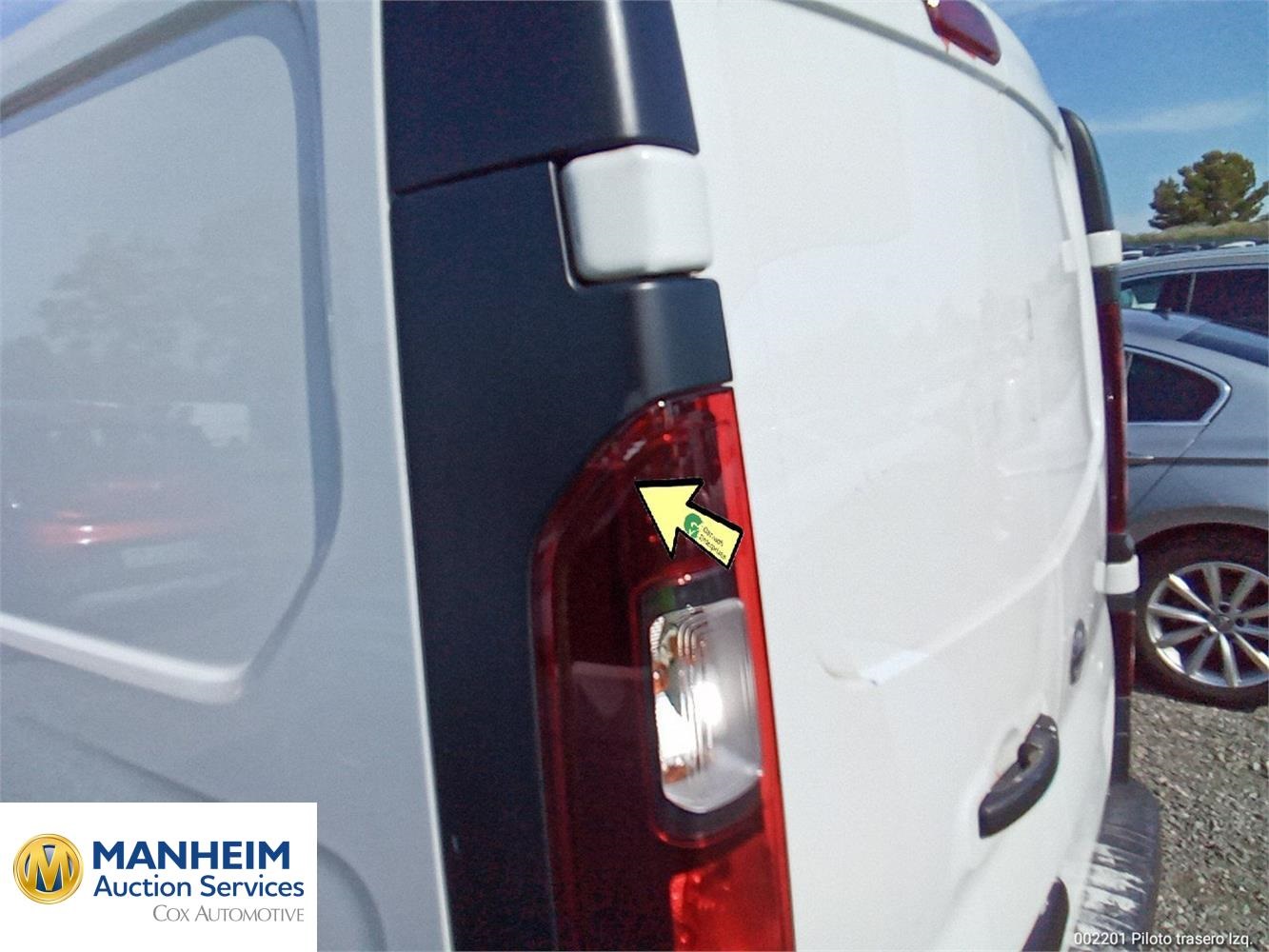 Foto Nissan NV300 100