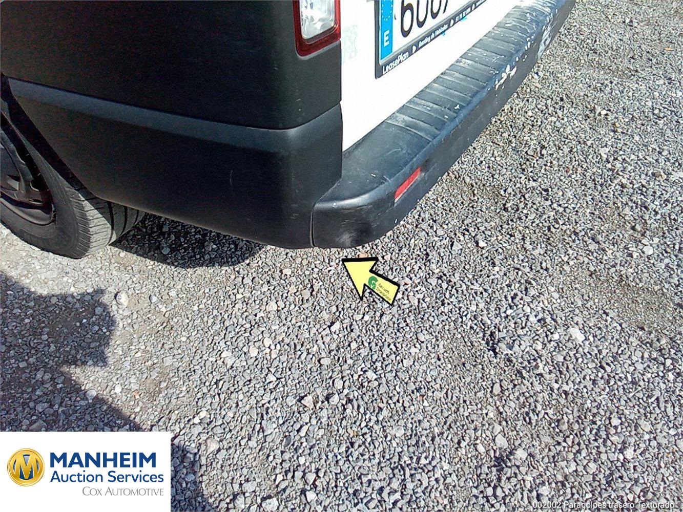 Foto Nissan NV300 102