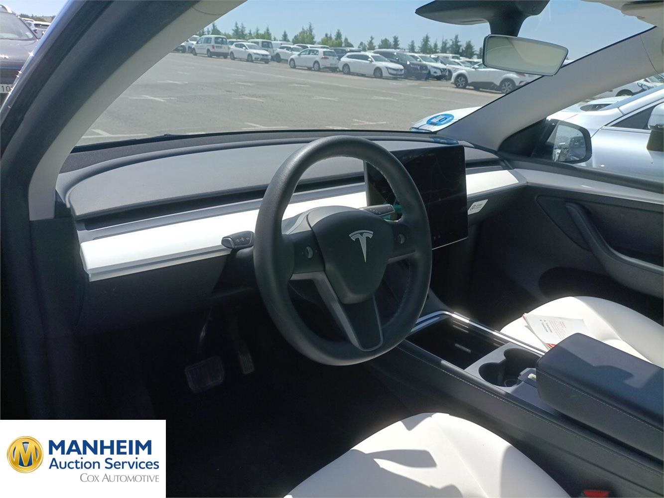 Foto Tesla MODEL Y 7