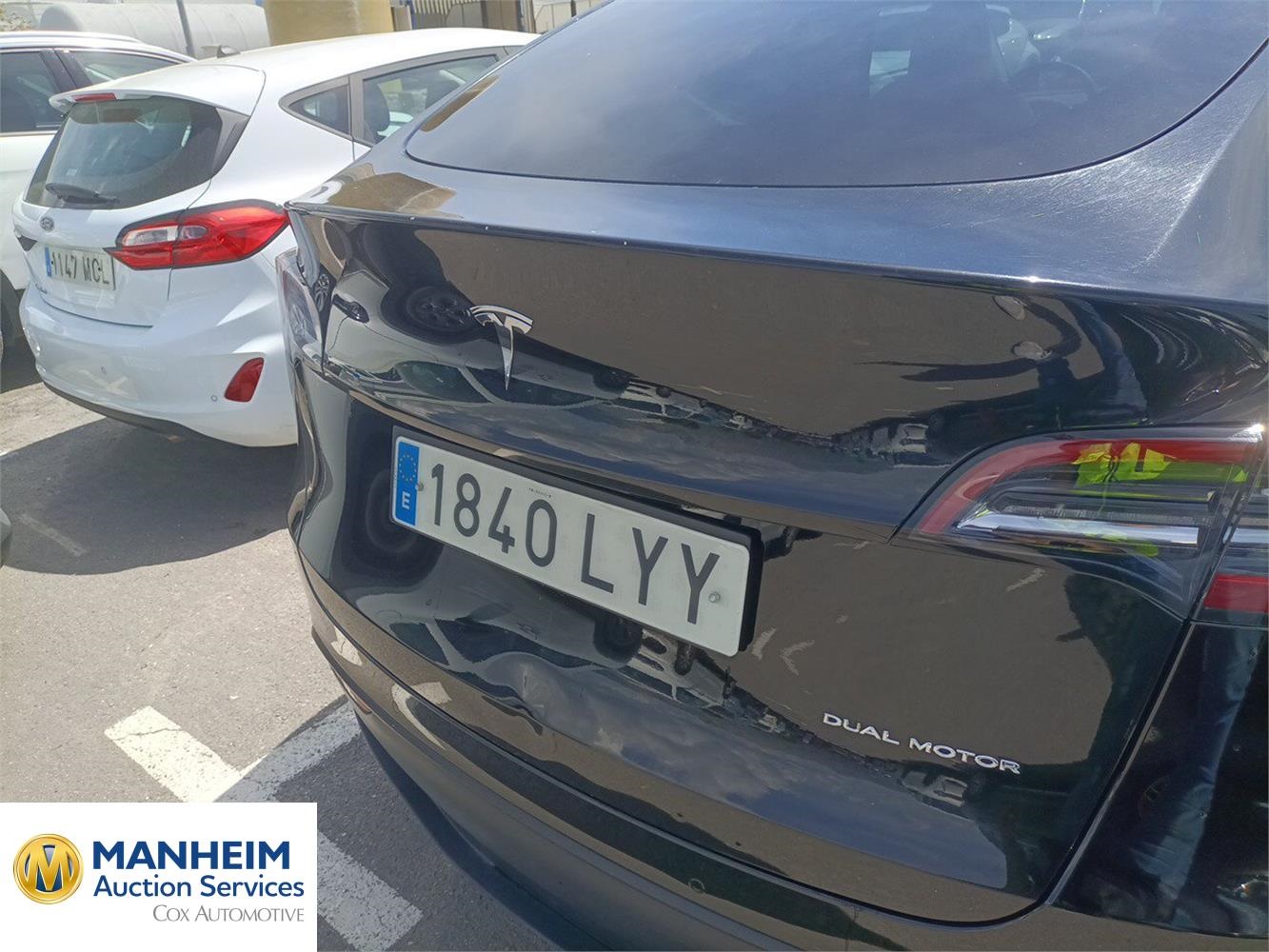 Foto Tesla MODEL Y 86