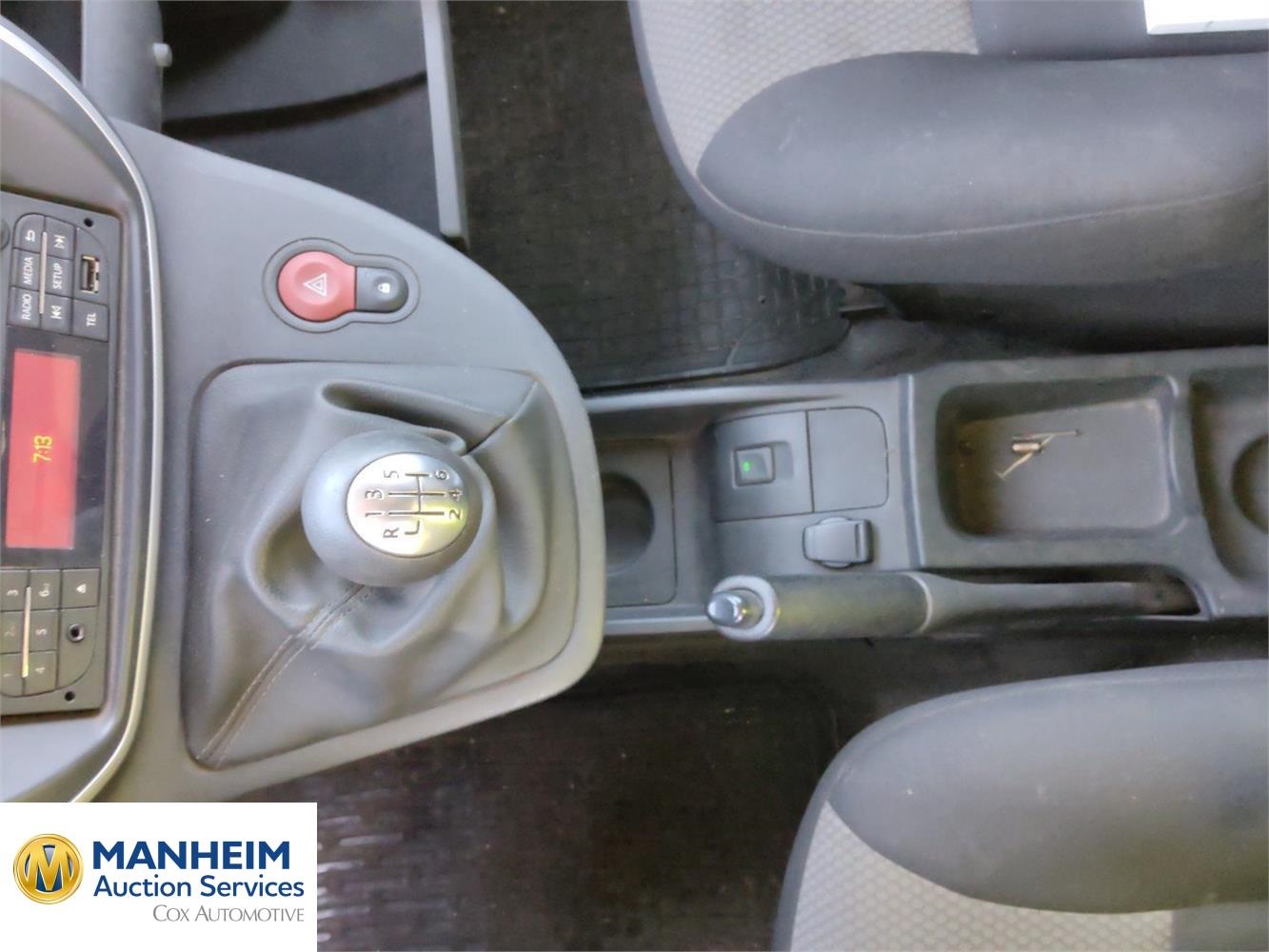 Foto Nissan KANGOO EXPRESS 23