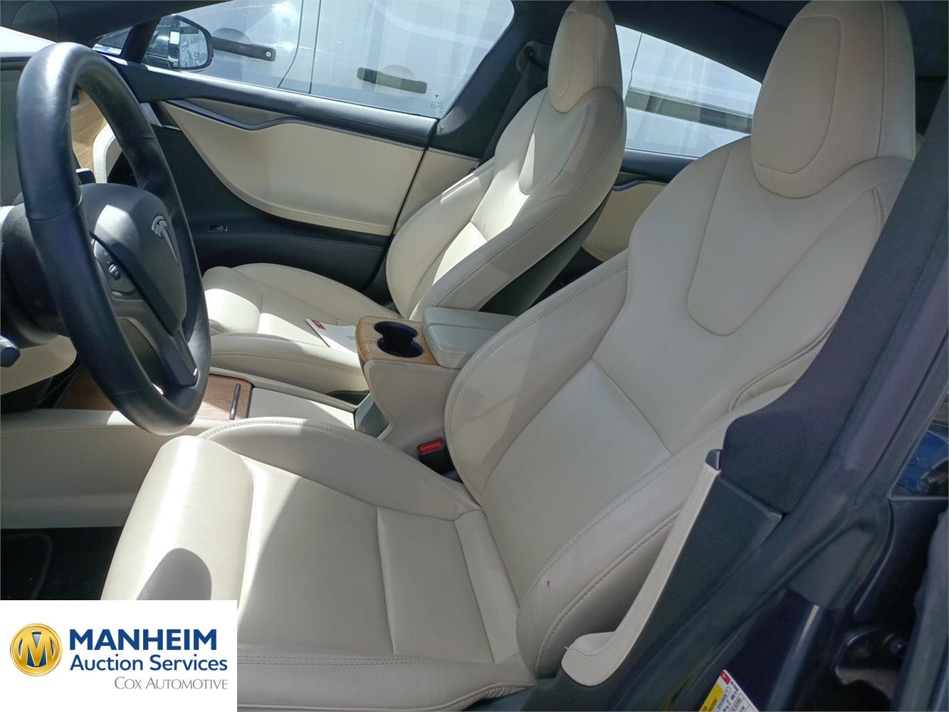 Foto Tesla Model S 38