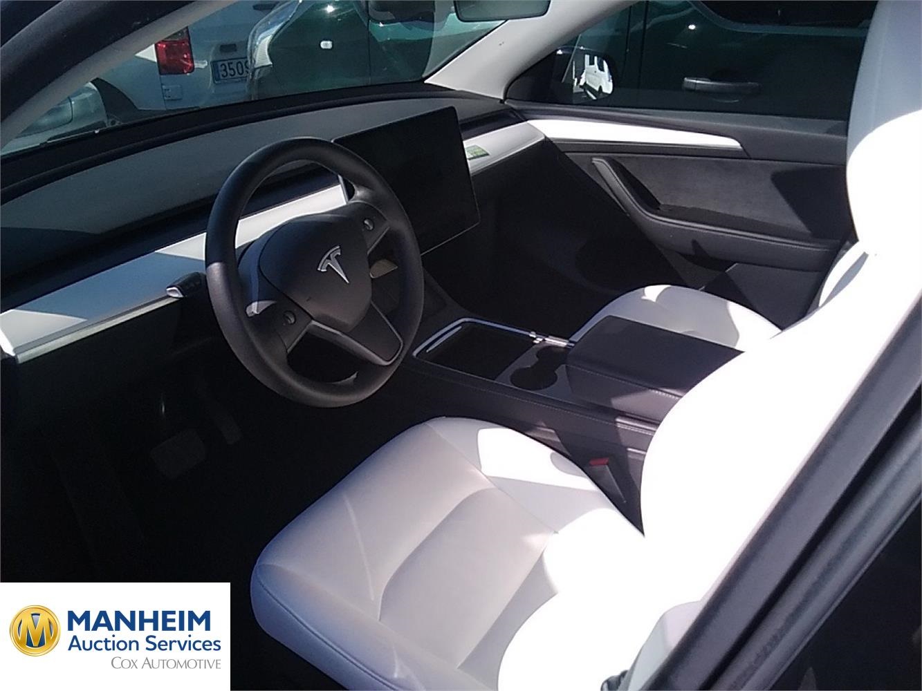 Foto Tesla MODEL Y 7