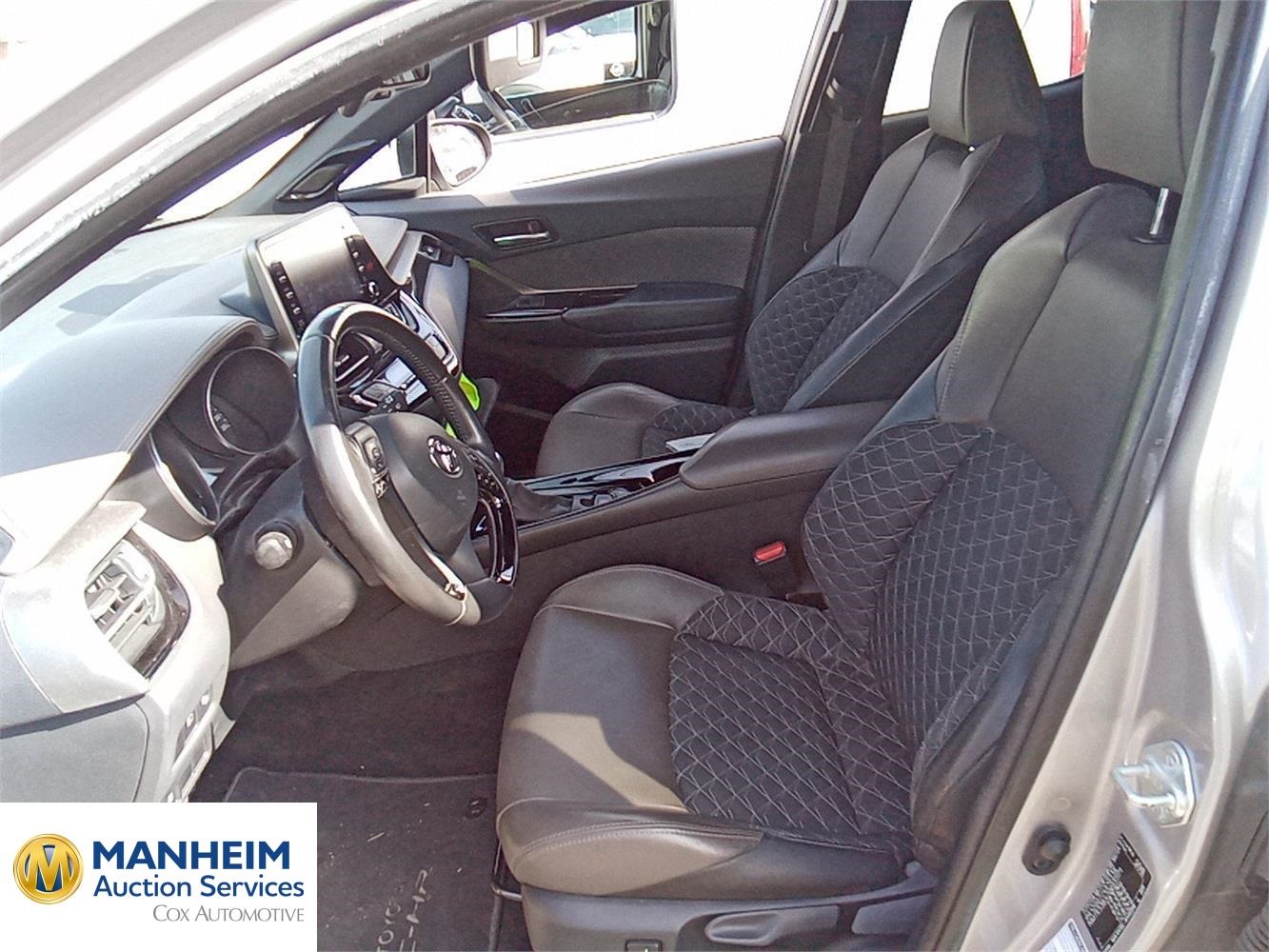 Foto Toyota C-HR 10