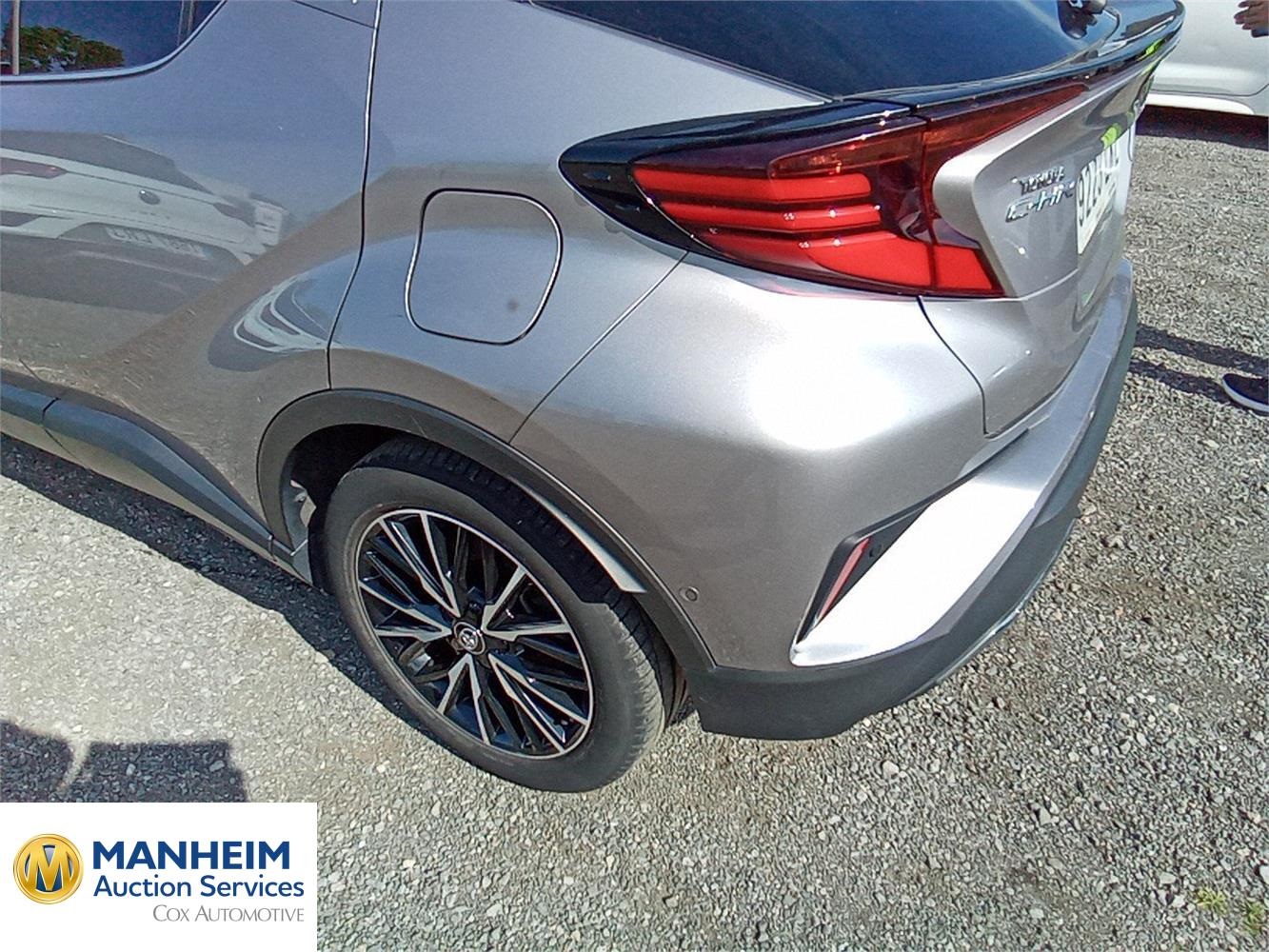 Foto Toyota C-HR 31