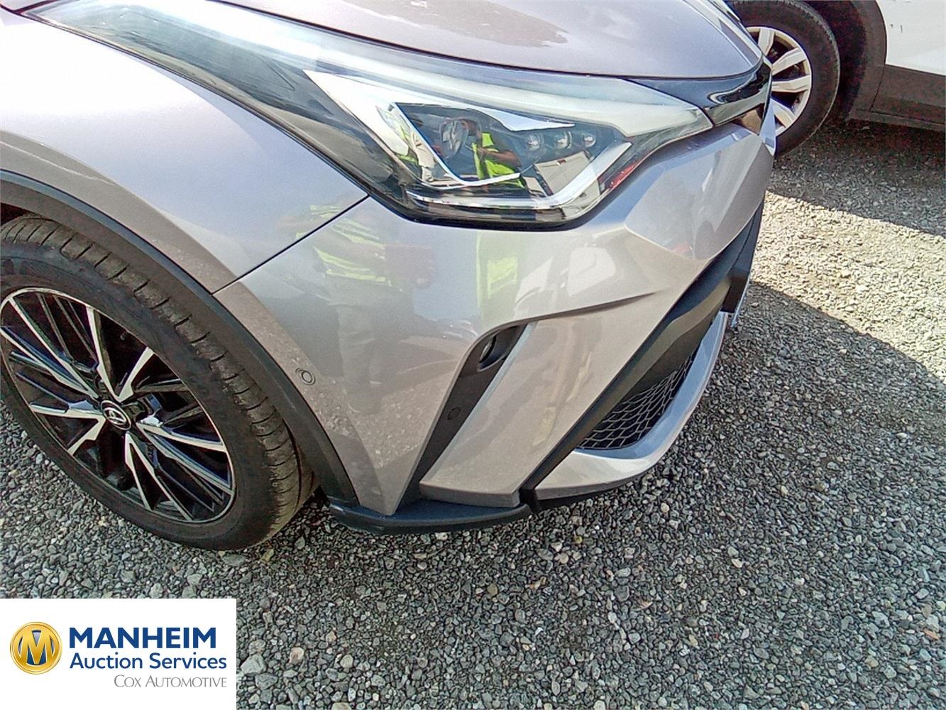 Foto Toyota C-HR 41