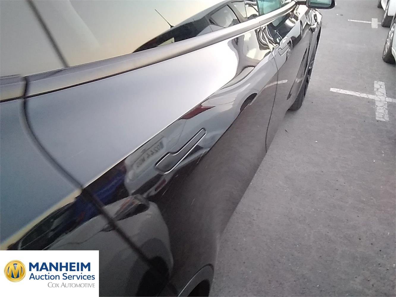 Foto Tesla MODEL Y 28