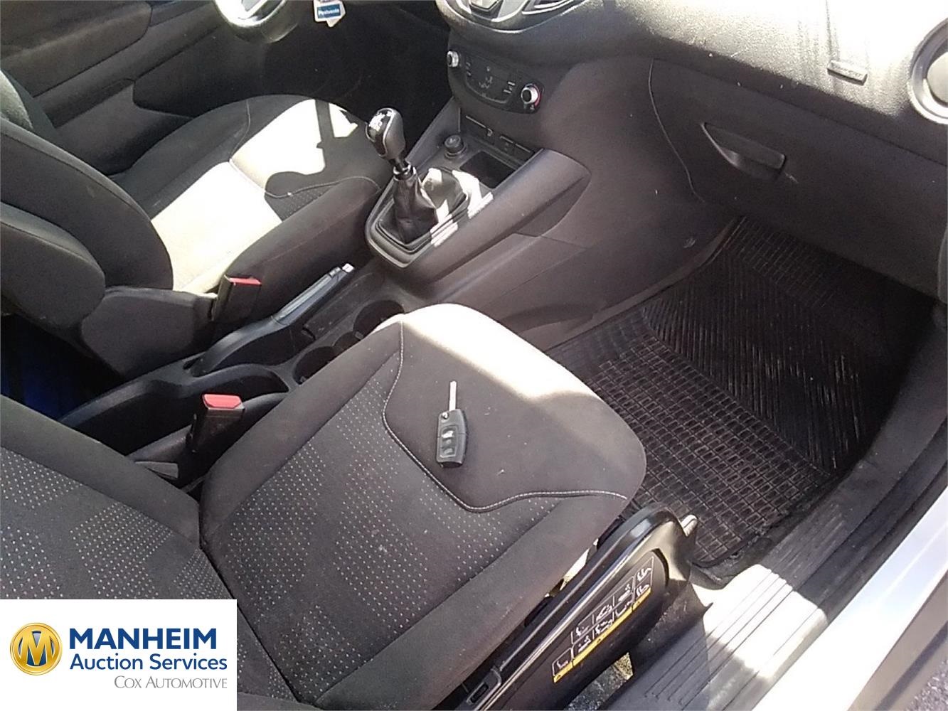 Foto Ford Transit  Courier 29