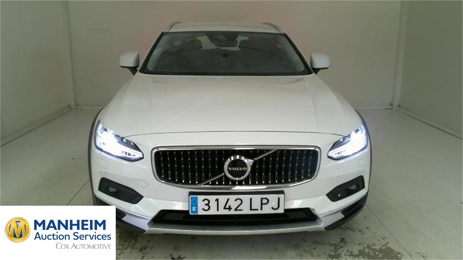 Foto Volvo V90 Cross Country 3