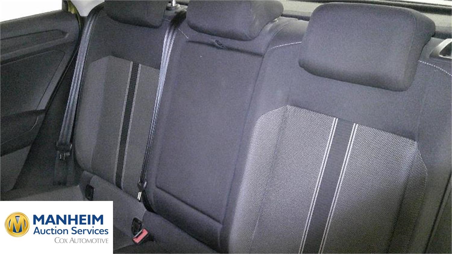 Foto Volkswagen T-Roc 6