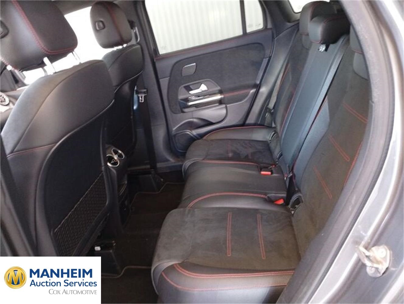 Foto Mercedes Benz GLA 6
