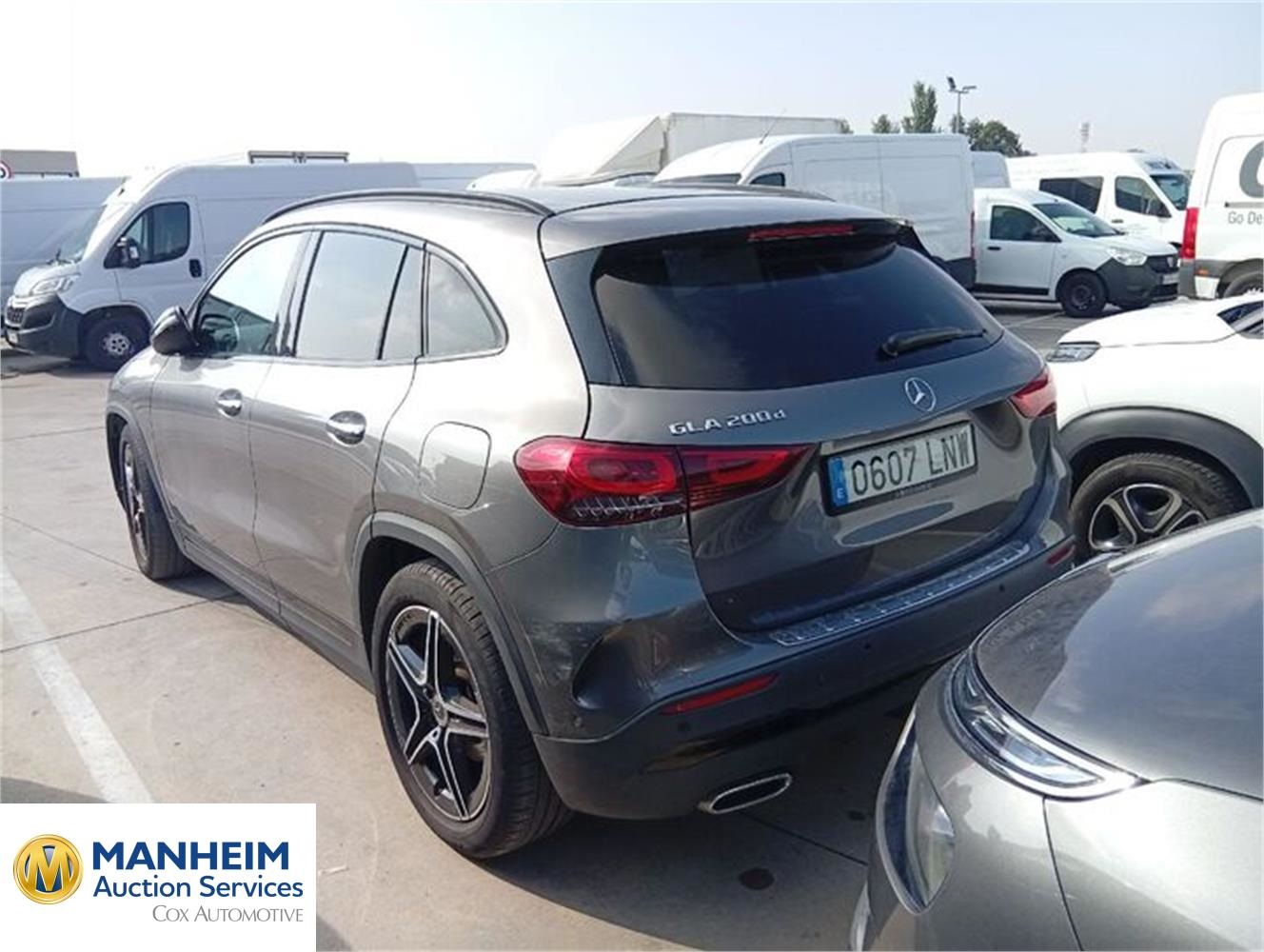 Foto Mercedes Benz GLA 10