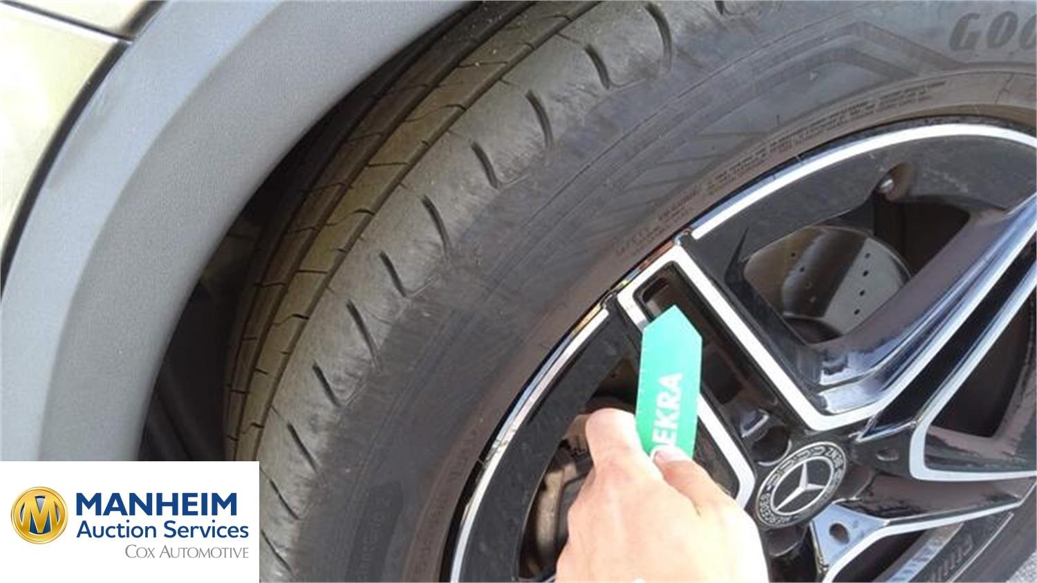 Foto Mercedes Benz GLA 2