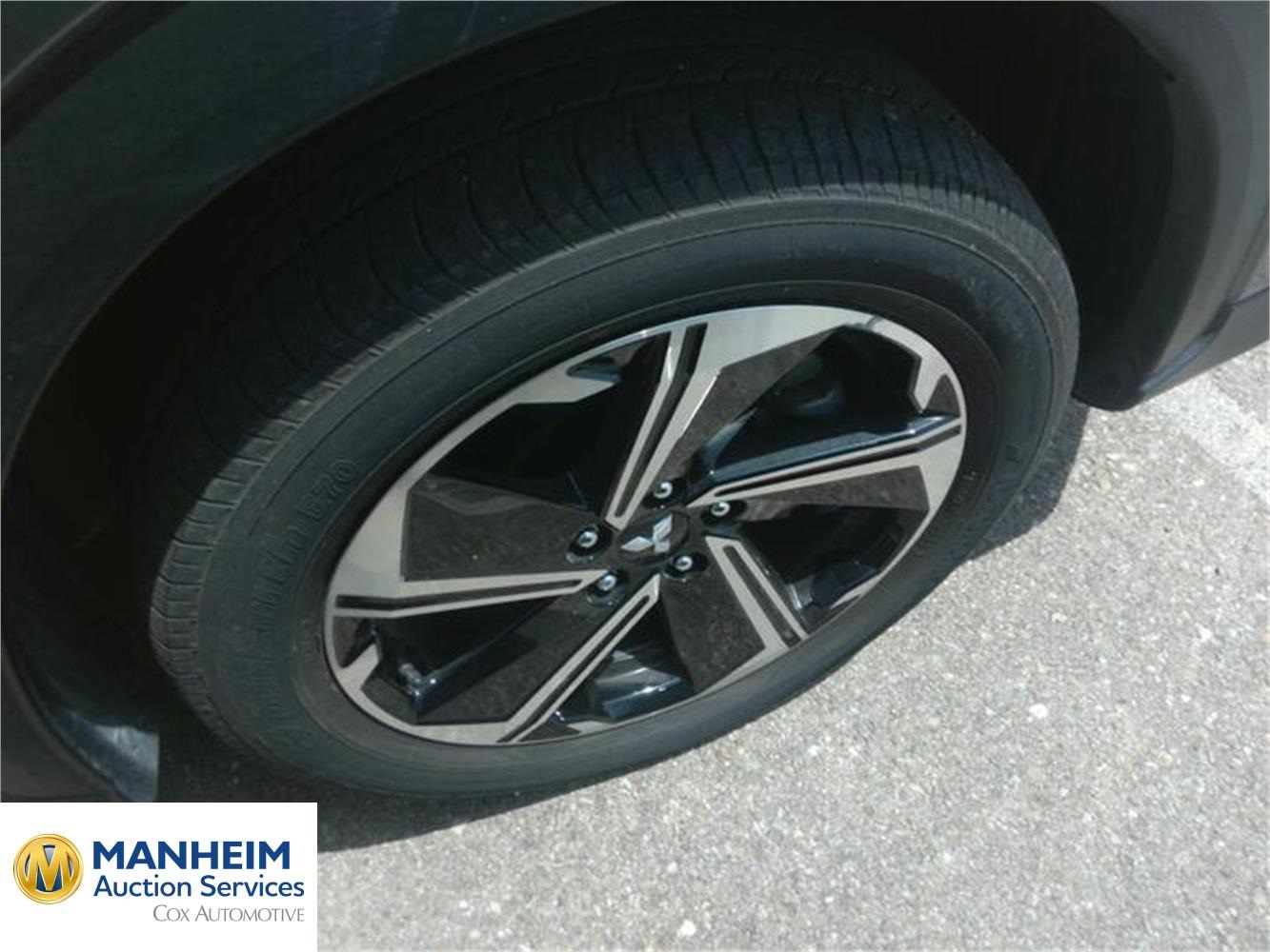 Foto Mitsubishi Eclipse Cross 25