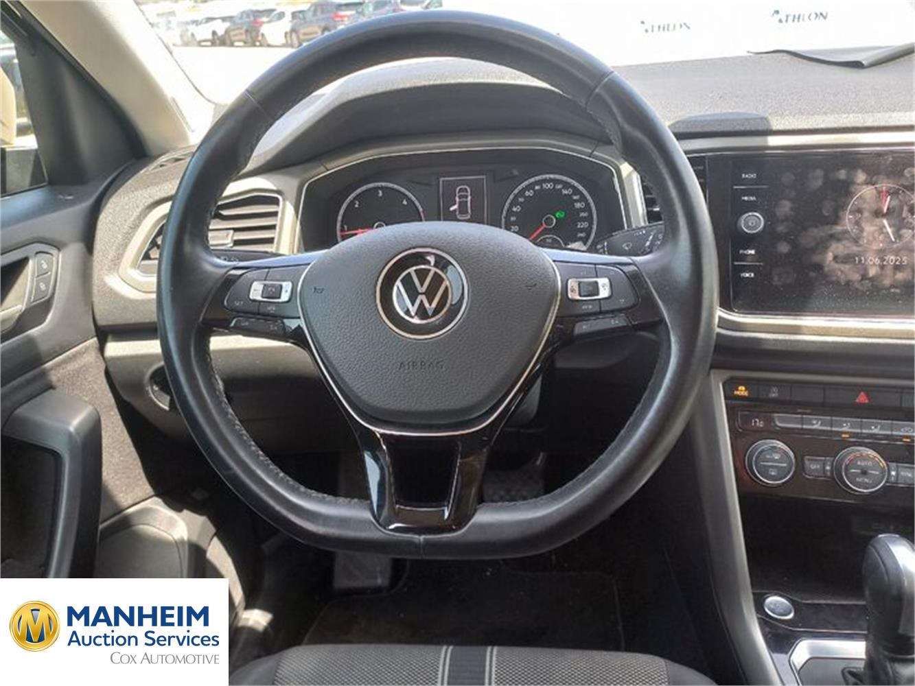 Foto Volkswagen T-Roc 6