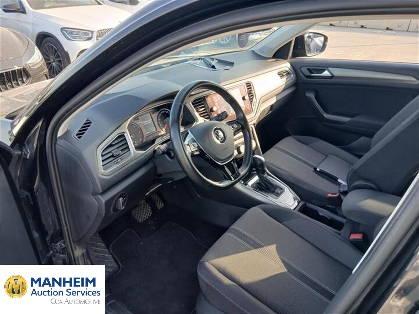 Foto Volkswagen T-Roc 15