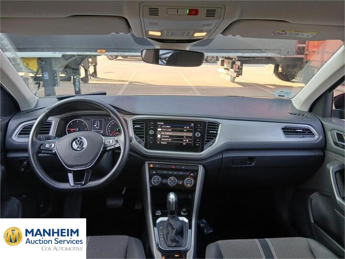 Foto Volkswagen T-Roc 23