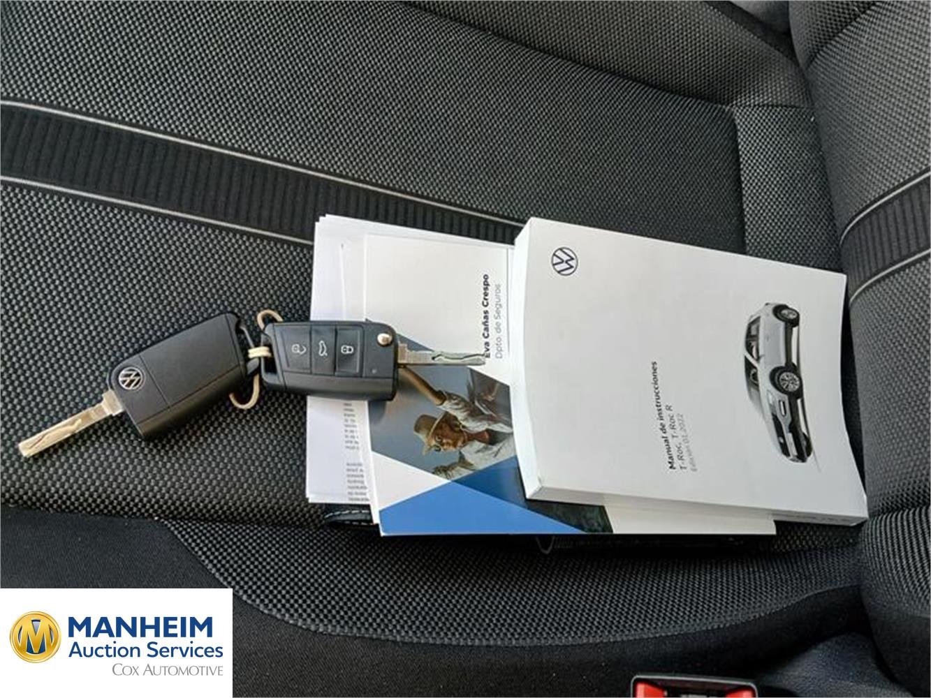 Foto Volkswagen T-Roc 11
