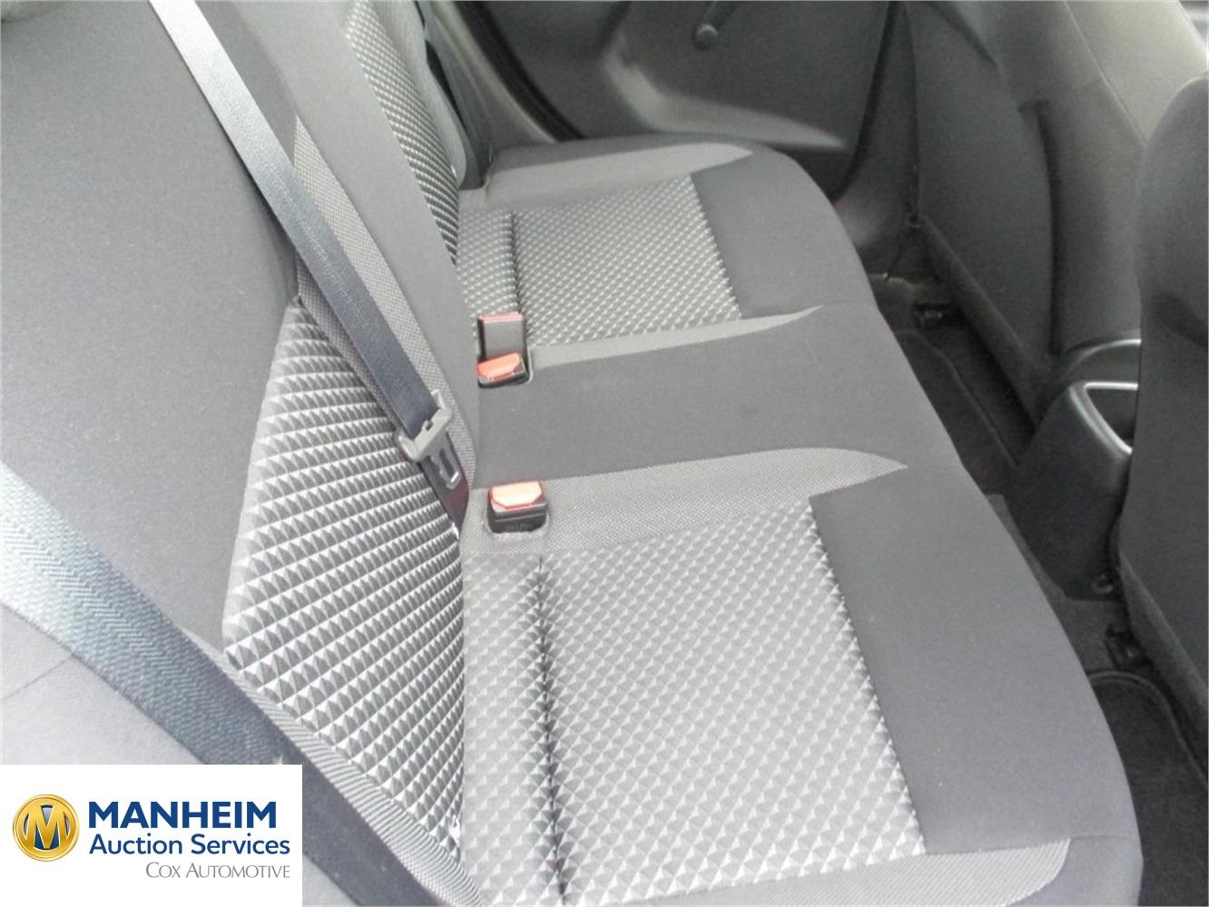 Foto Nissan IG-T 68 kW (92 CV) E6D-F Acenta 17