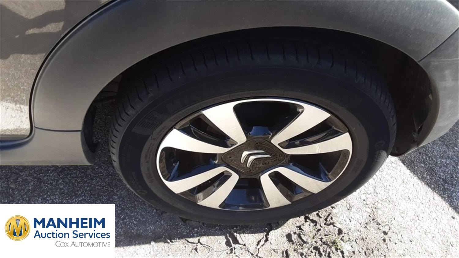 Foto Citroën PureTech 60KW (83CV) Shine 17