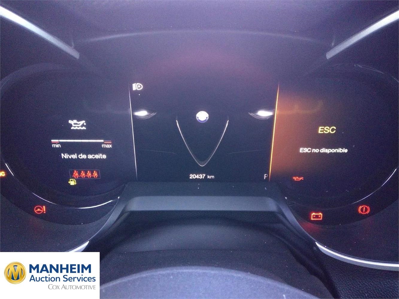 Foto Alfa Romeo Stelvio 4