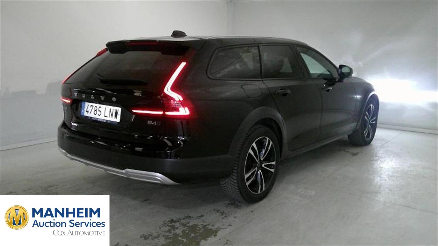 Foto Volvo V90 Cross Country 2