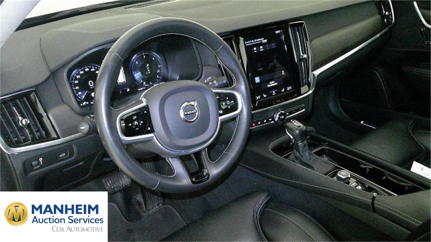 Foto Volvo V90 Cross Country 4