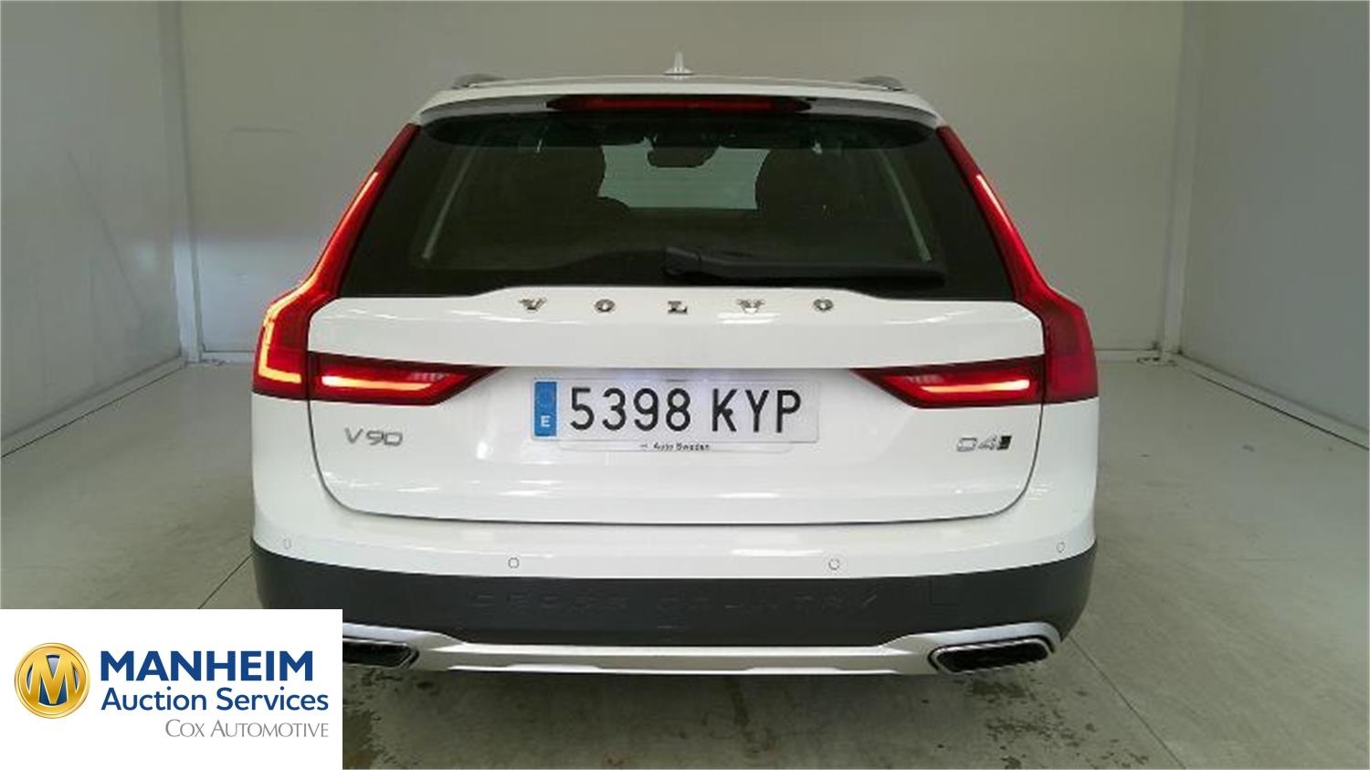 Foto Volvo V90 Cross Country 8
