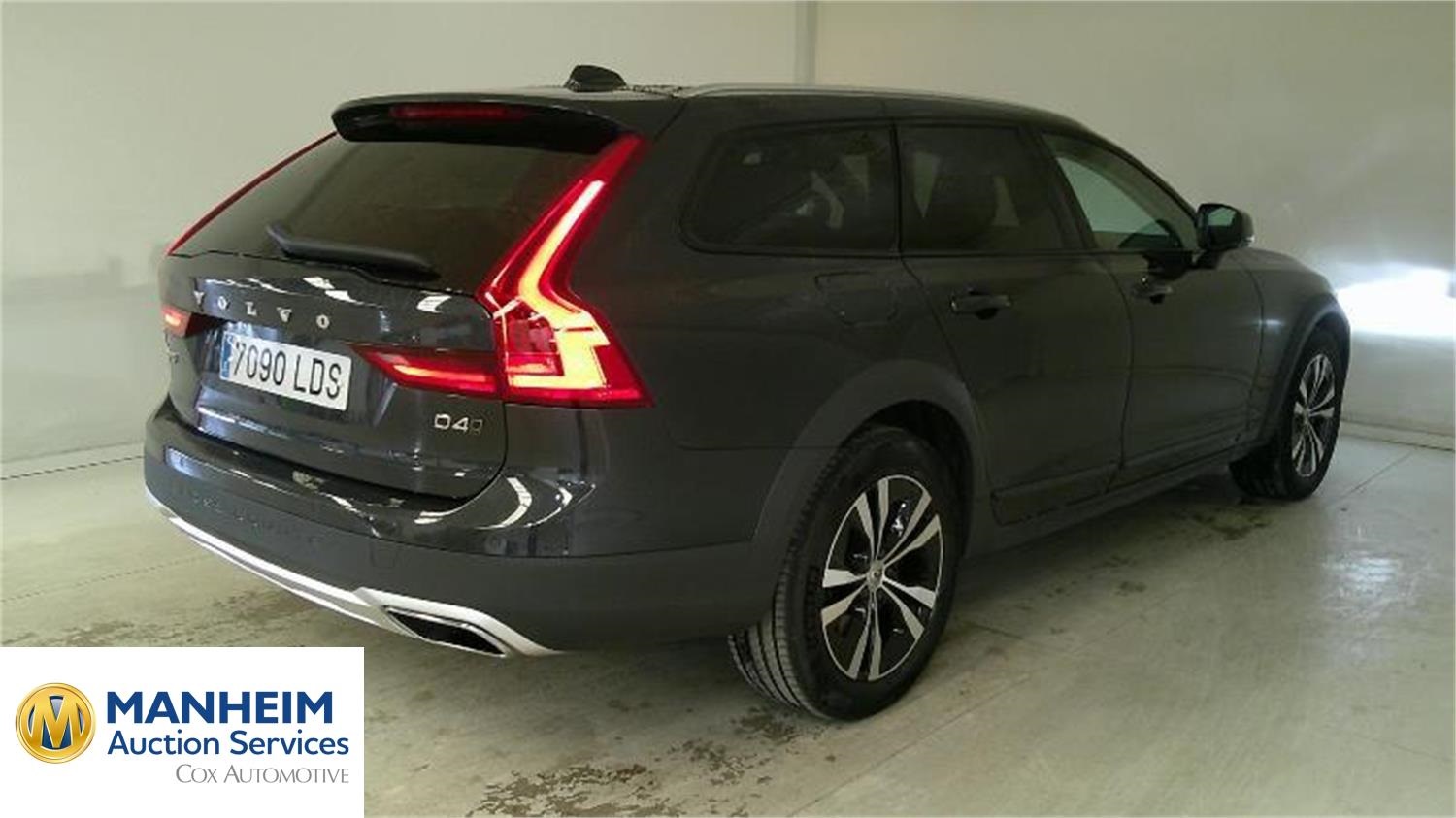 Foto Volvo V90 Cross Country 2
